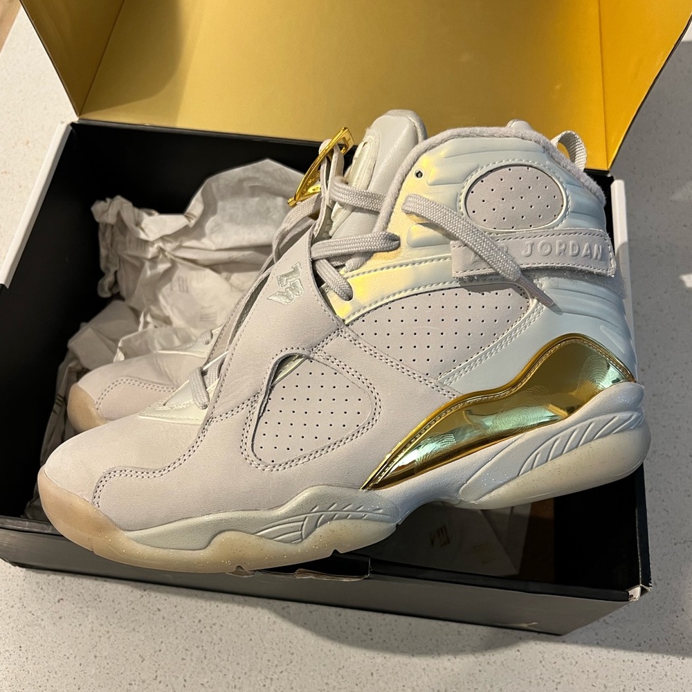 2016 Air Jordan 8 Retro C&C 'Trophy'